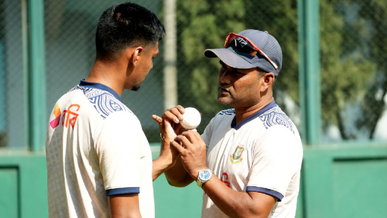 শিষ্যদের ব্যাটিং নিয়েই ব্যস্ত ছিলেন সালাউদ্দিন