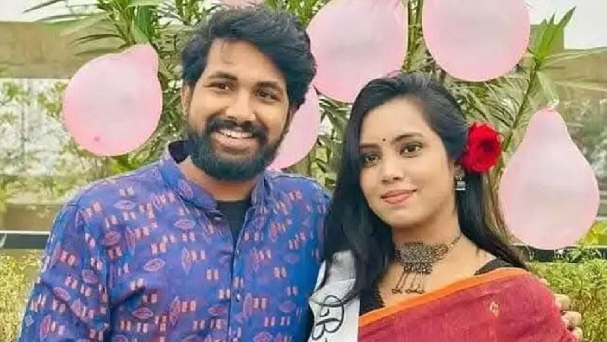 অর্ঘ্য অমৃত মণ্ডল ও প্রতিভা সরকার