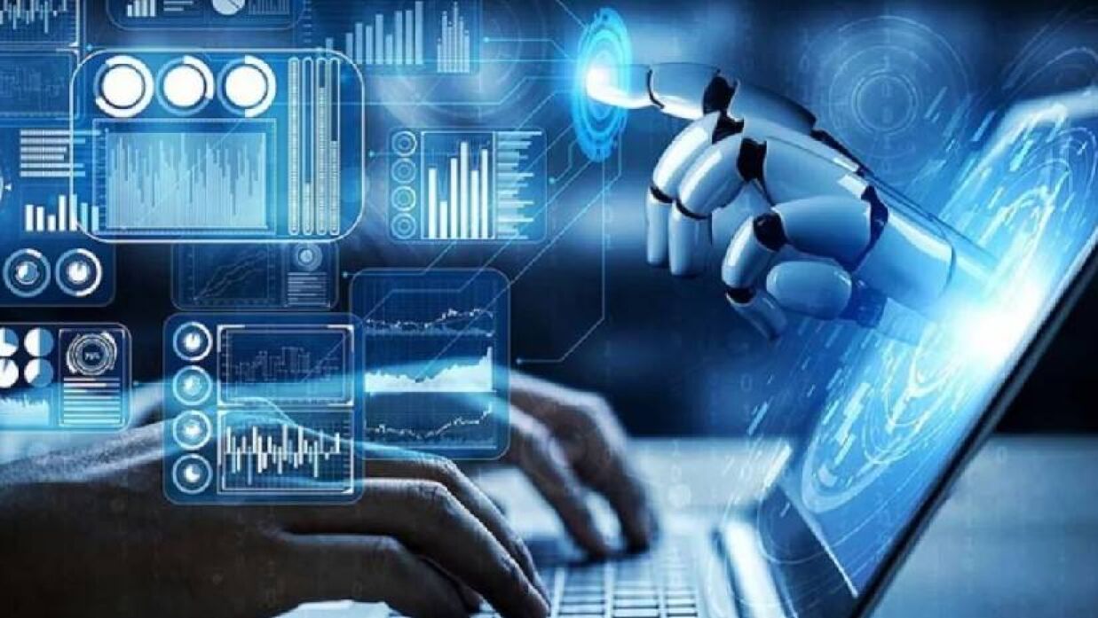 তথ্য ফাঁসের আশঙ্কায় সরকারি দপ্তরে নিষিদ্ধ এআই!