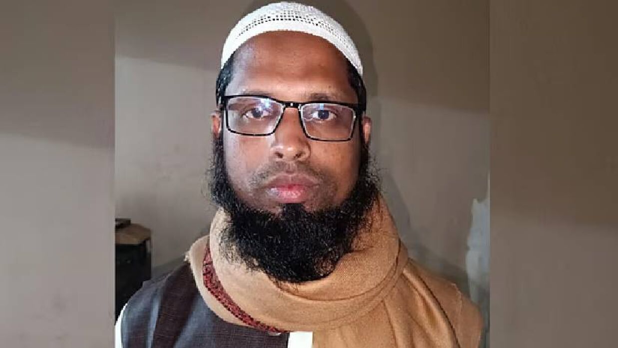 গ্রেপ্তার হওয়া শিক্ষক রফিকুল ইসলাম (৩২)