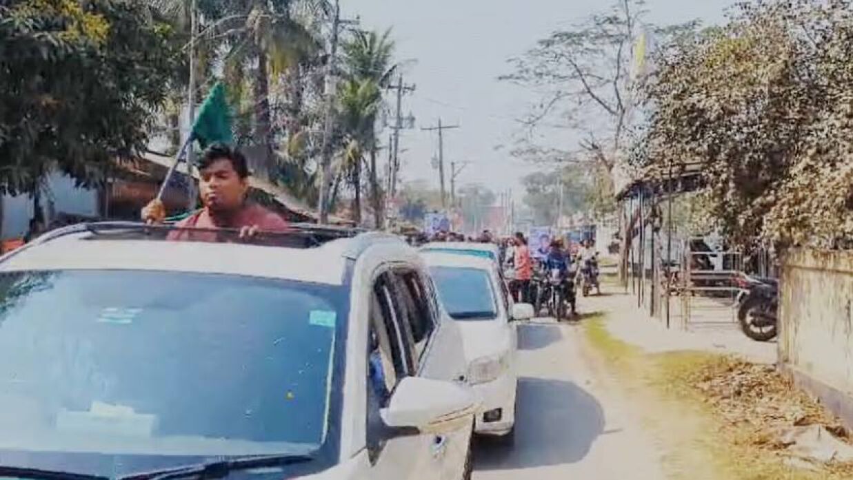 নিজ এলাকায় ঢাবি ছাত্রদলের সাবেক সহ-সভাপতি কামরুজ্জামান নাহিন