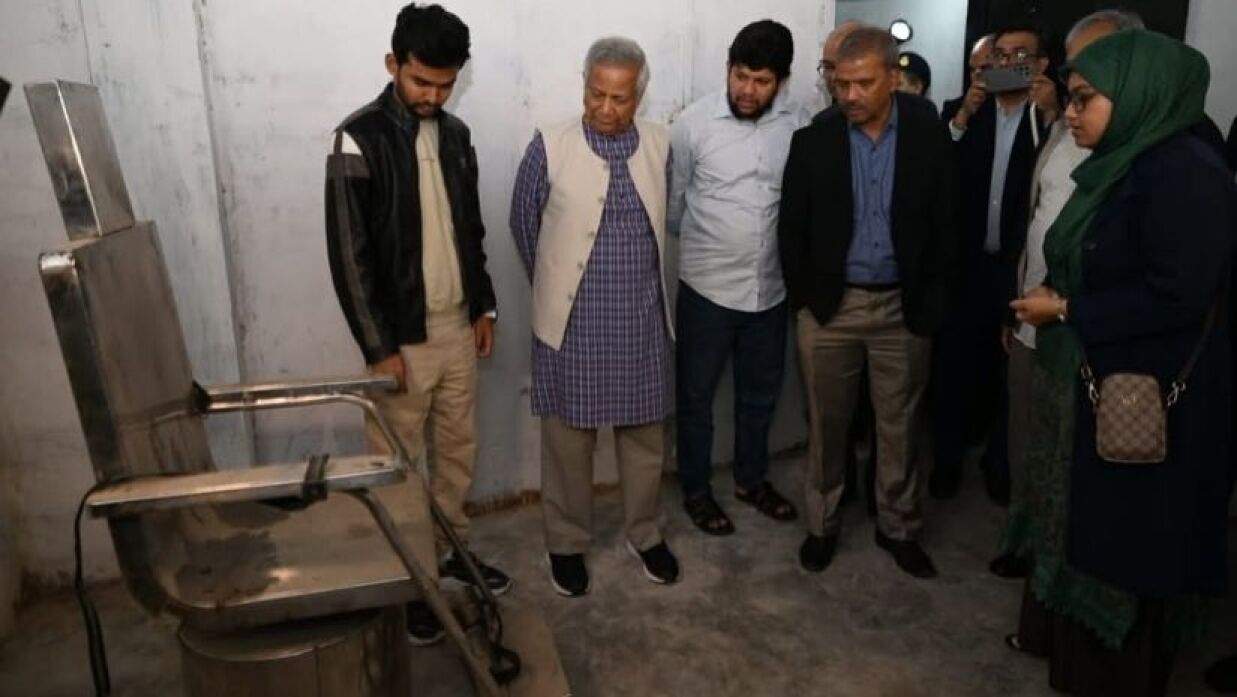 আয়নাঘরের ইলেকট্রিক শক চেয়ার