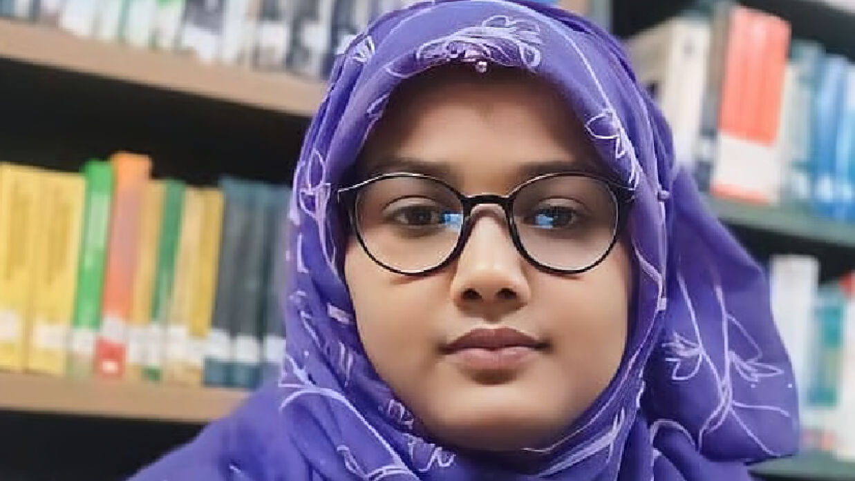 ফুলপরী খাতুন