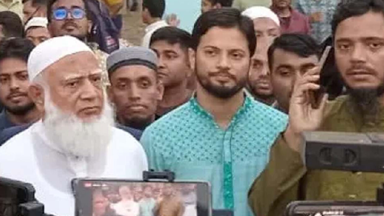 বইমেলায় জামায়াতে ইসলামীর আমির শফিকুর রহমান
