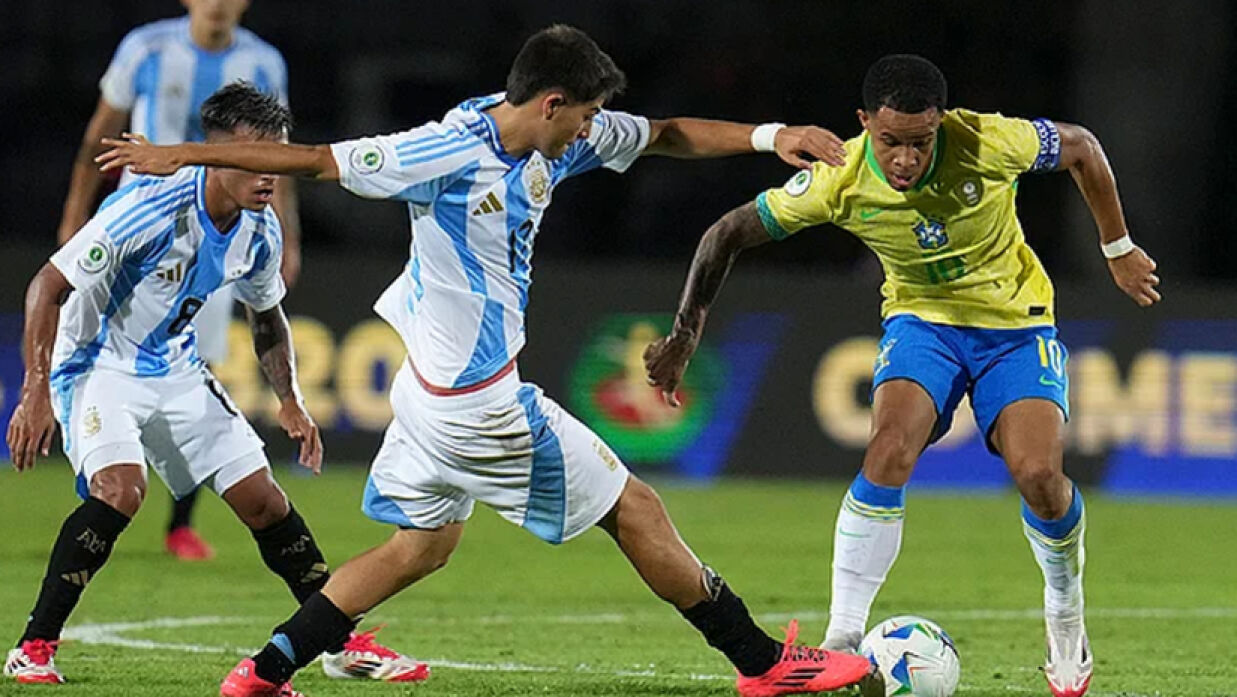 সমতায় শেষ হয়েছে ব্রাজিল ও আর্জেন্টিনার ম্যাচটি