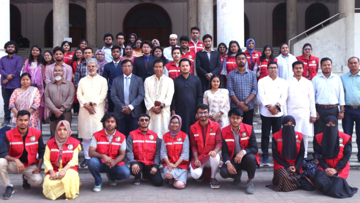 ঢাকা বিশ্ববিদ্যালয়ে মৌলিক ও প্রাথমিক চিকিৎসা-বিষয়ক প্রশিক্ষণ কর্মশালা শুরু হয়েছে