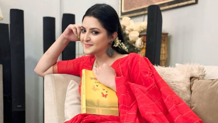 রাত ১০টায় চমকপ্রদ খবর দেওয়ার ঘোষণা পরীমণির