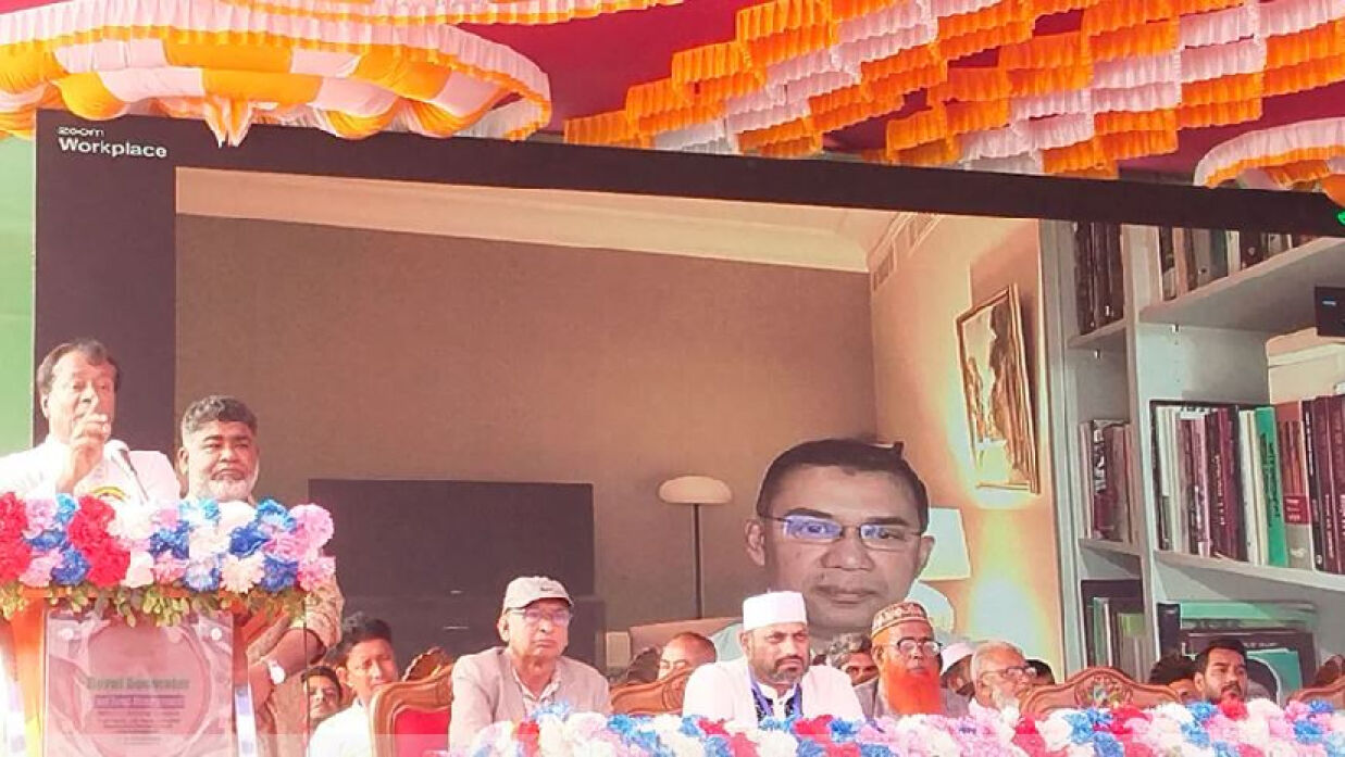 ‘ঐক্যবদ্ধ আন্দোলনের মুখে হাসিনা দেশ ছেড়ে পালিয়ে যেতে বাধ্য হয়েছে’