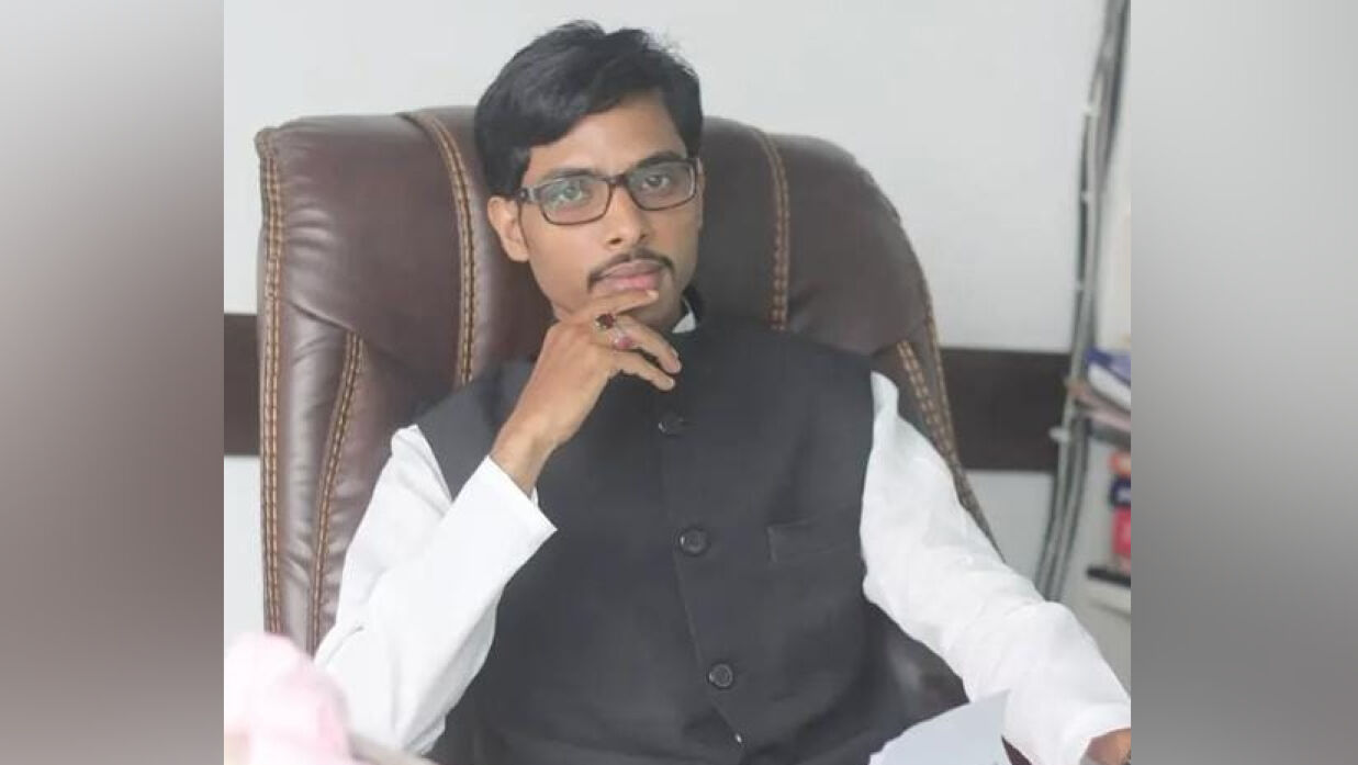 মঞ্জুর আলম নাহিদ