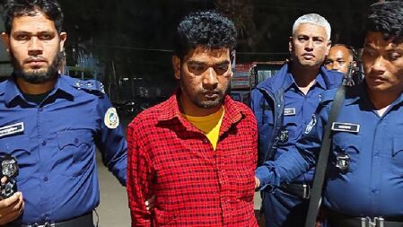 স্ত্রীকে হত্যার পর থানায় স্বামীর আত্মসমর্পণ