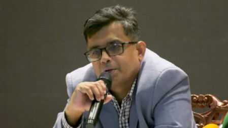 পদোন্নতি পেলেন প্রধান উপদেষ্টার প্রেস সচিব