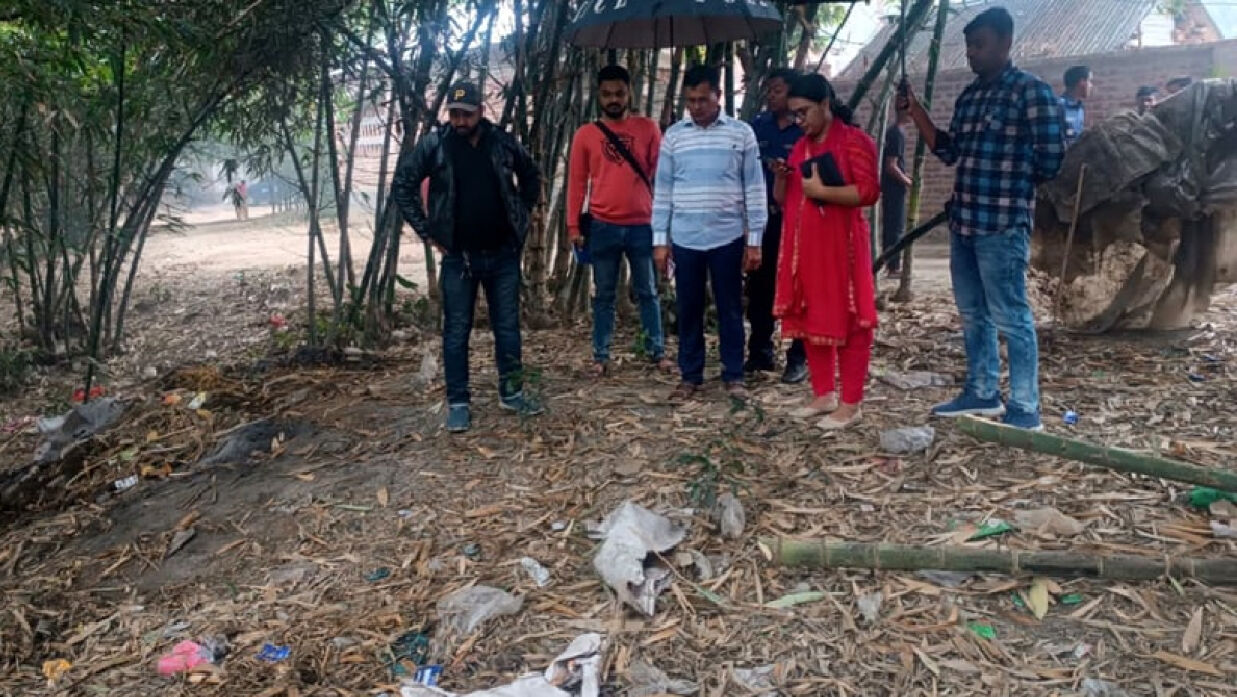 চুয়াডাঙ্গায় ফের মিলল বোমা সদৃশ বস্তু, কারিগর আটক