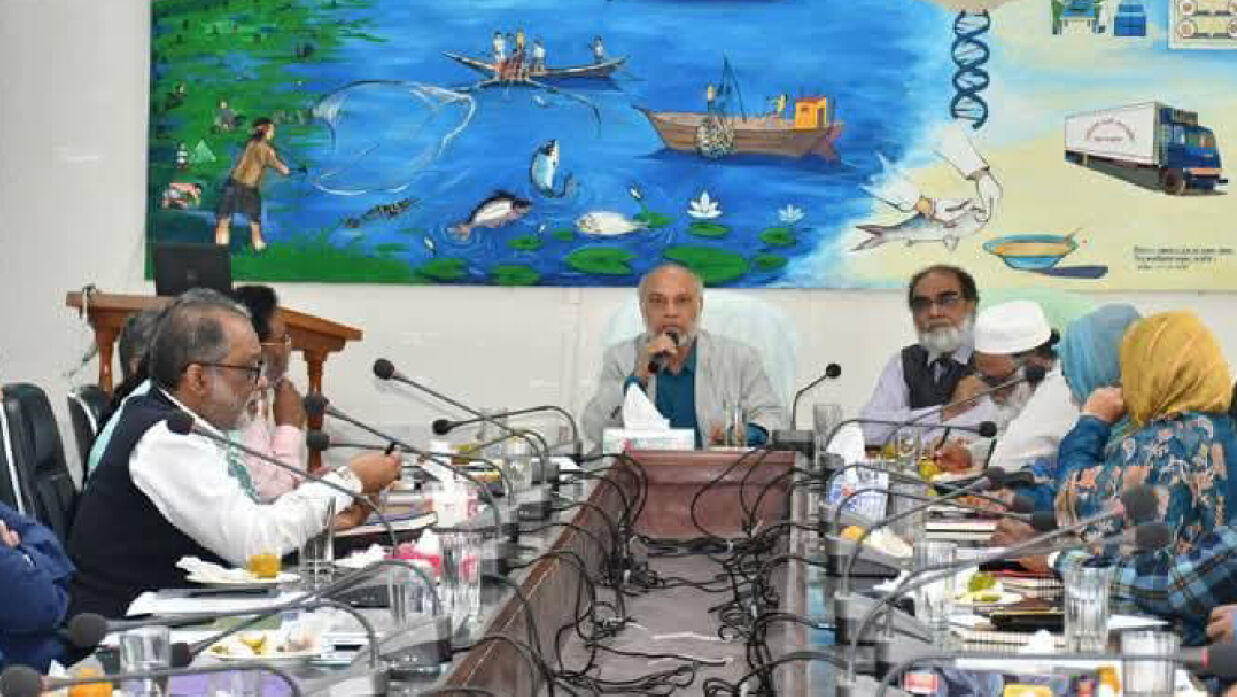 বিক্তব্য দিচ্ছেন অধ্যাপক ড. এ কে ফজলুল হক ভূঁইয়া