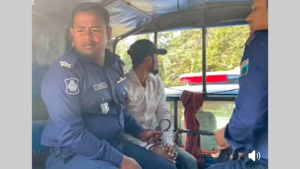 ছাত্রলীগের আত্রাই মোল্লা আজাদ