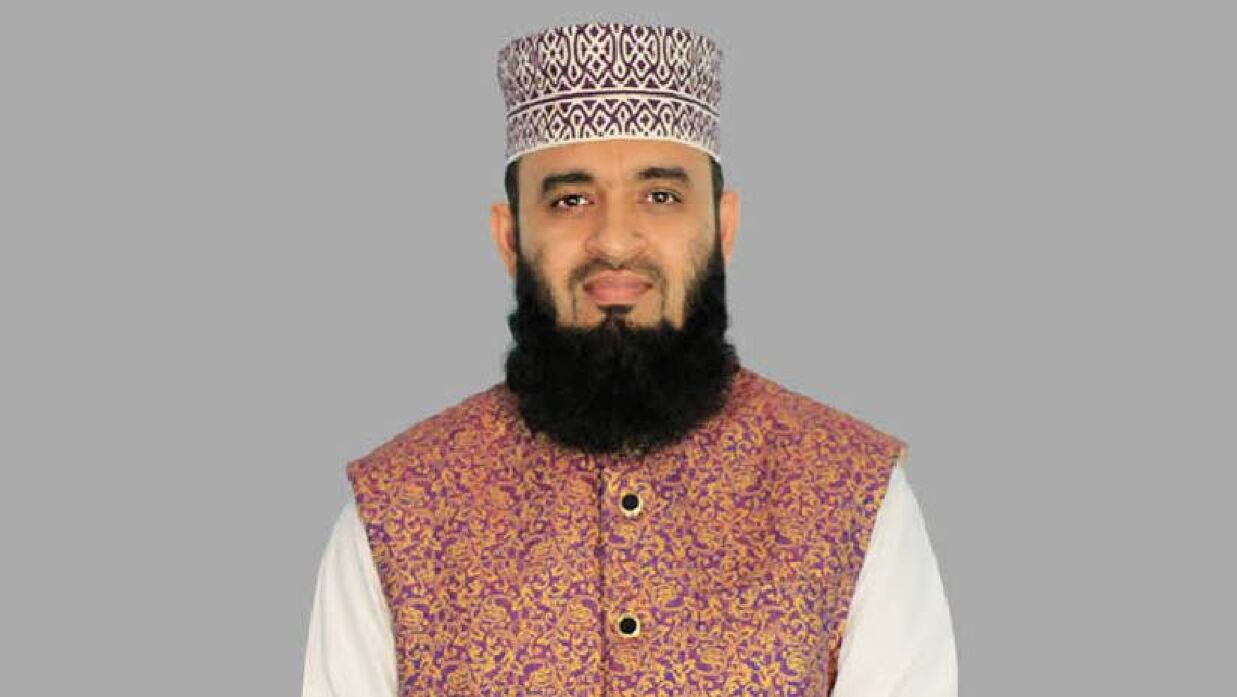 ইসলামকে প্রভাবশালী শক্তি হিসেবে টিকিয়ে রাখতে মধ‍্যমপন্থার বিকল্প নেই: আজহারী