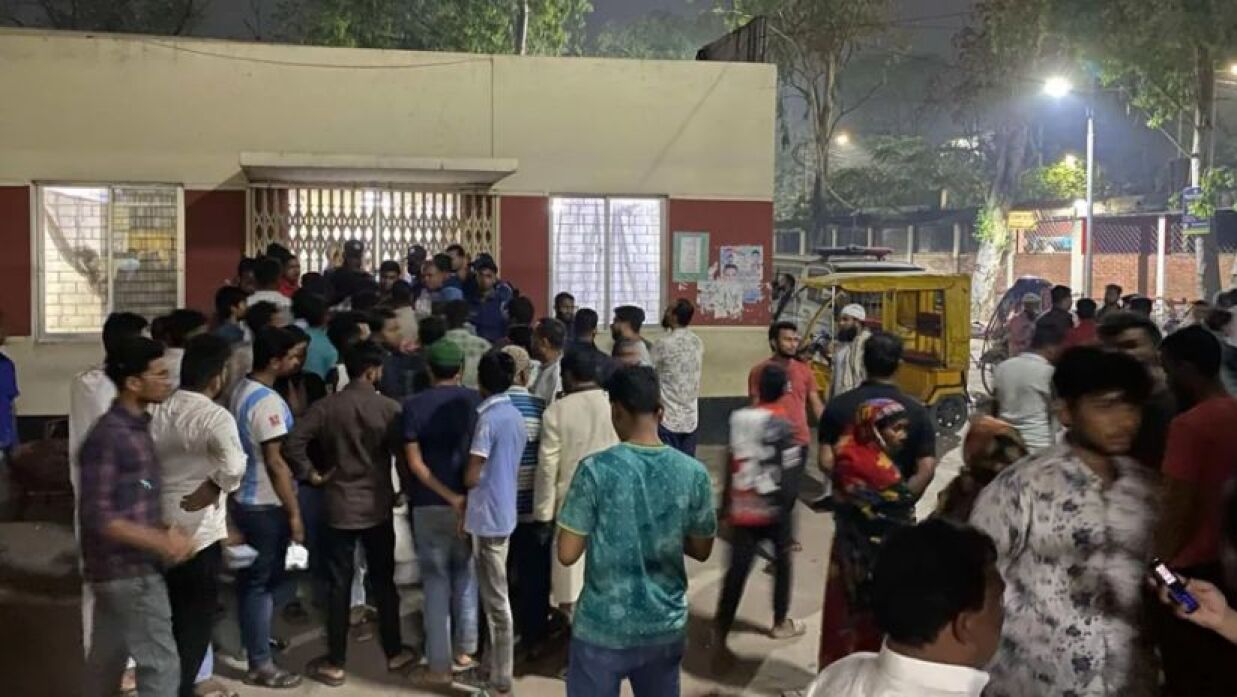 এ ঘটনার পর হাসপাতালে ভিড়