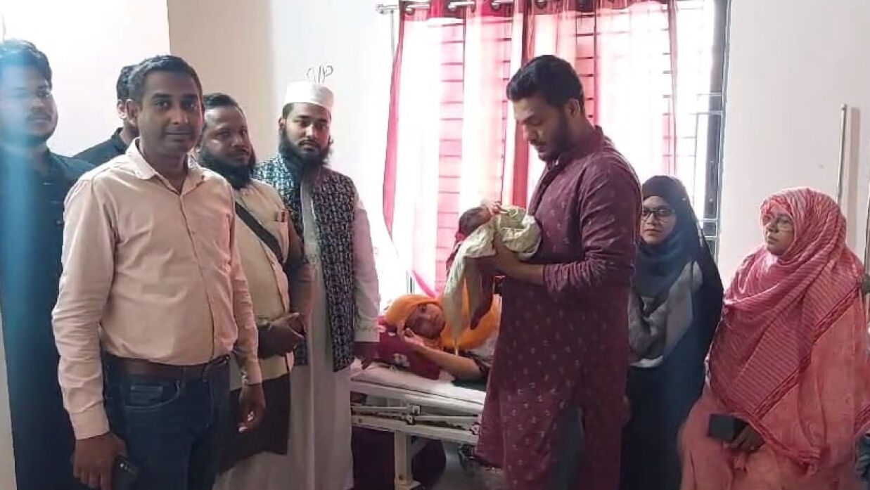 শহীদ সেলিমের স্ত্রী-কন্যার পাশে জাতীয় নাগরিক পার্টি