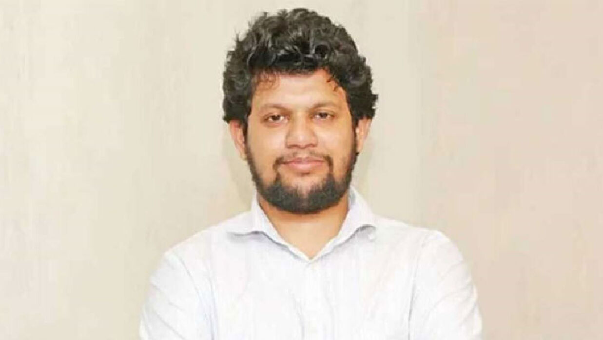 তথ্য উপদেষ্টা মাহফুজ আলম