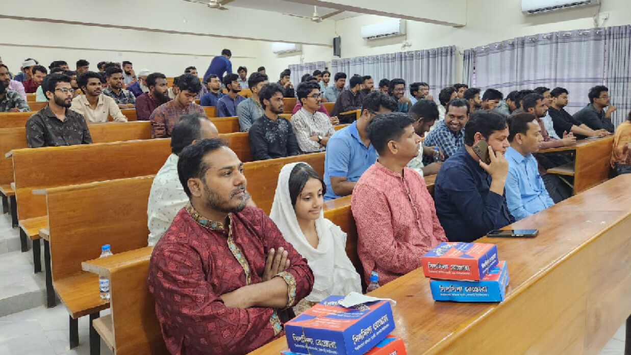 রাবিতে প্রেসক্লাবের ইফতার