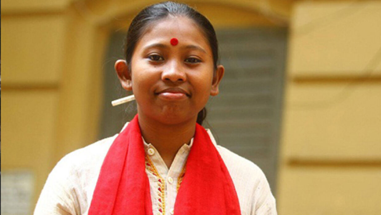 লাকী আক্তার