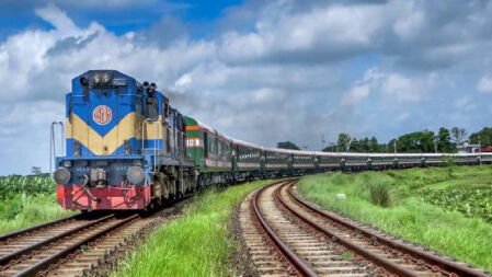 ৯ মিনিটেই শেষ পশ্চিমাঞ্চলের ২৪ মার্চের টিকিট, আধাঘণ্টায় ২০ লাখ হিট