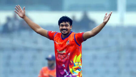 তাসকিনের লজ্জার রেকর্ড, ১০ ওভারে দিলেন ১০৭ রান 