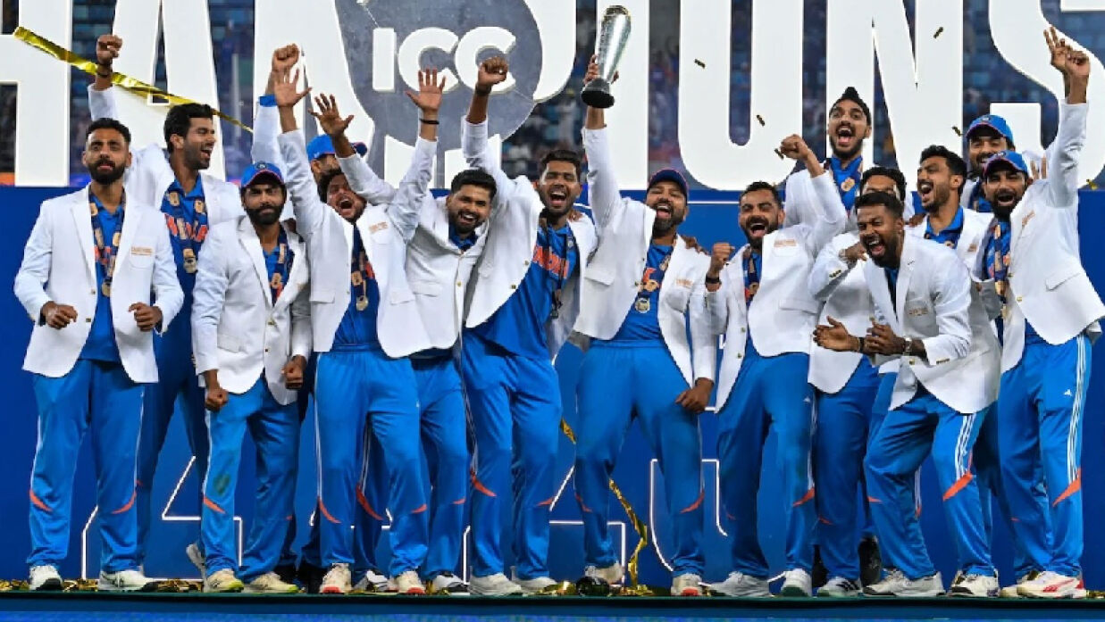 চ্যাম্পিয়নস ট্রফি জয়ী রোহিতরা পাচ্ছেন আরও ৮১ কোটি টাকা বোনাস