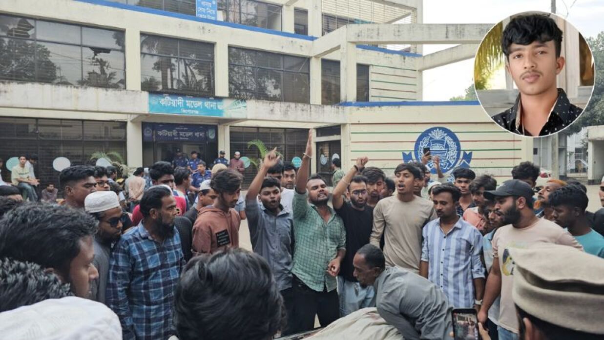 ছাত্রদল নেতা আশিক খাঁ খুন হন। পরে তাঁর লাশ নিয়ে বিক্ষোভ মিছিল বের করা হয়