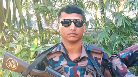 টেকনাফে নৌকাডুবিতে নিখোঁজ বিজিবি সদস্যের মরদেহ উদ্ধার