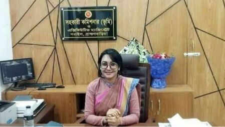 শেখ মুজিবকে স্বাধীনতার ঘোষক লিখে স্ট্যাটাস, এসিল্যান্ডকে অব্যাহতি