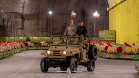 ভূগর্ভস্থ আরেকটি ক্ষেপণাস্ত্র শহর উন্মোচন করল ইরান