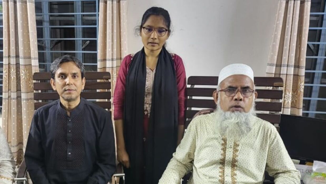 দিয়ার লেখাপড়া ও অভিভাবকের দায়িত্ব নিয়েছেন যবিপ্রবি উপাচার্য