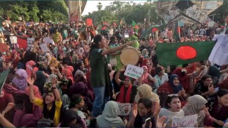 জুলাই আন্দোলনের নারীরা পেলেন মার্কিন অ্যাওয়ার্ড