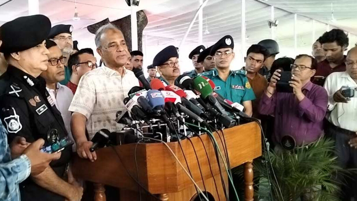 স্বরাষ্ট্র উপদেষ্টা লে. জেনারেল (অব.) মো. জাহাঙ্গীর আলম চৌধুরী
