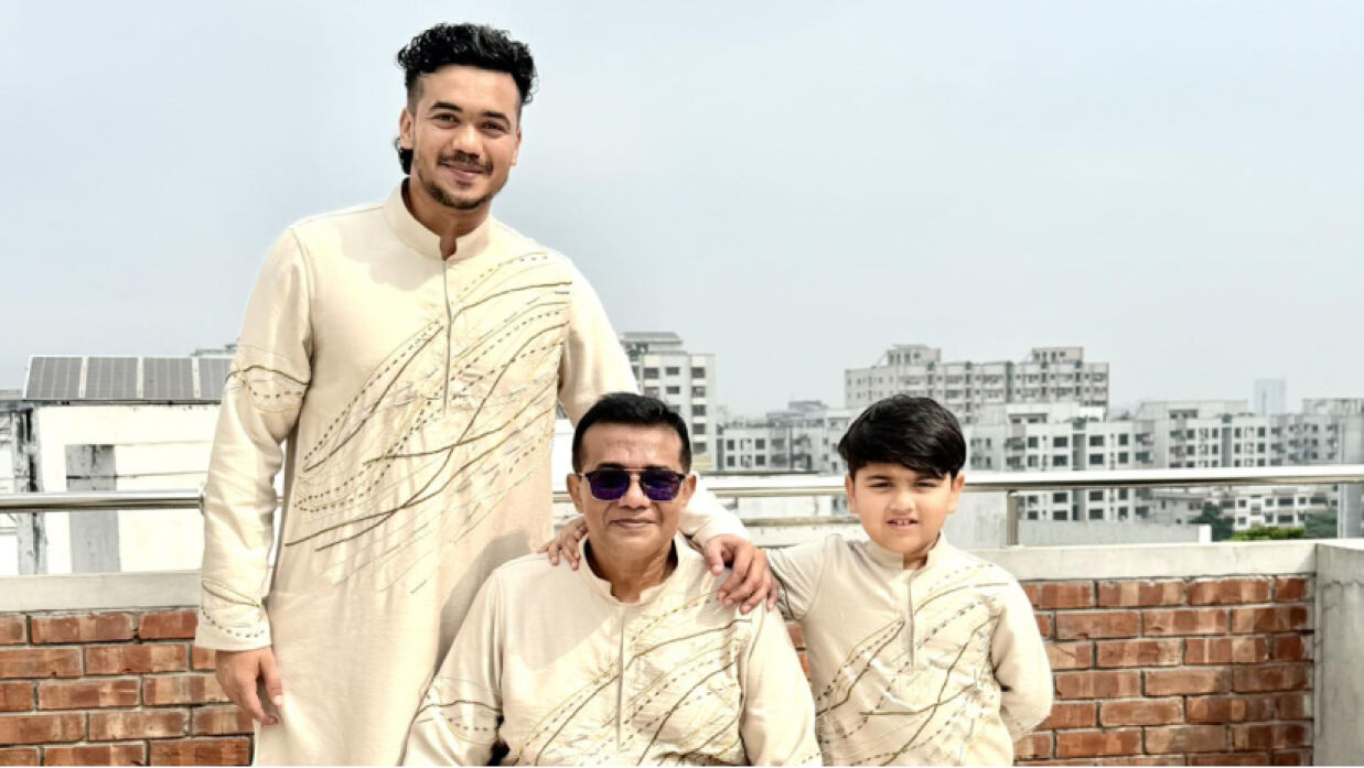 পরিবারের সঙ্গে তাসকিন