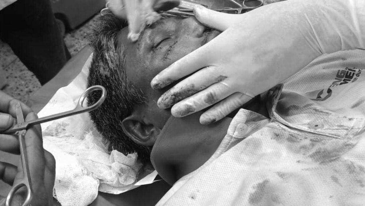 আ.লীগ নেতার নেতৃত্বে হামলায় আহত ব্যক্তি হাসপাতালে