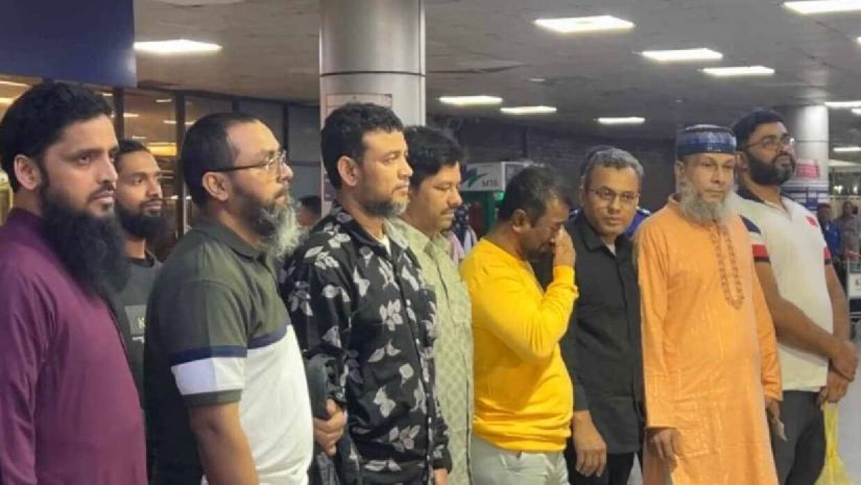 গ্রেপ্তার হওয়া ১০ বাংলাদেশি প্রবাসী