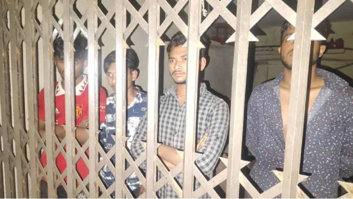 অভিযুক্ত চারজনকে আটকের পর ছেড়ে দেওয়া হয়