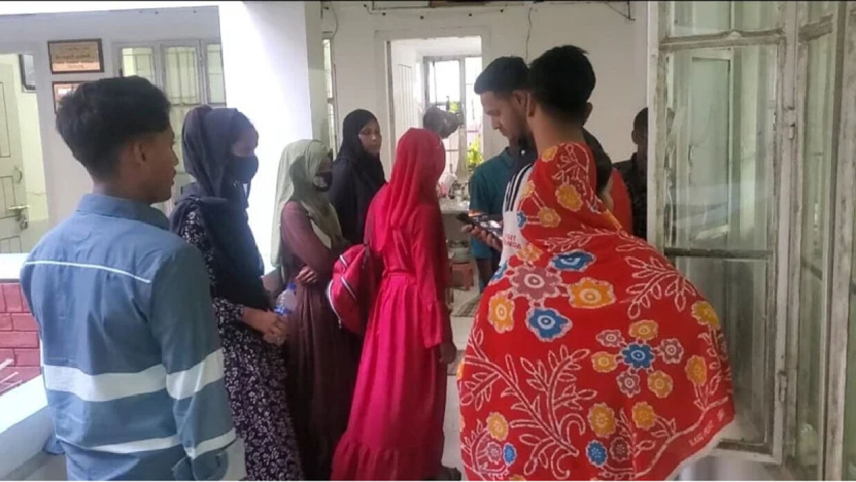 ভুক্তভোগী শিক্ষার্থীরা
