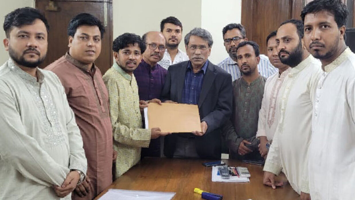 ড. আলী রিয়াজের কাছে সংস্কার প্রস্তাব তুলে দেয় দলটি