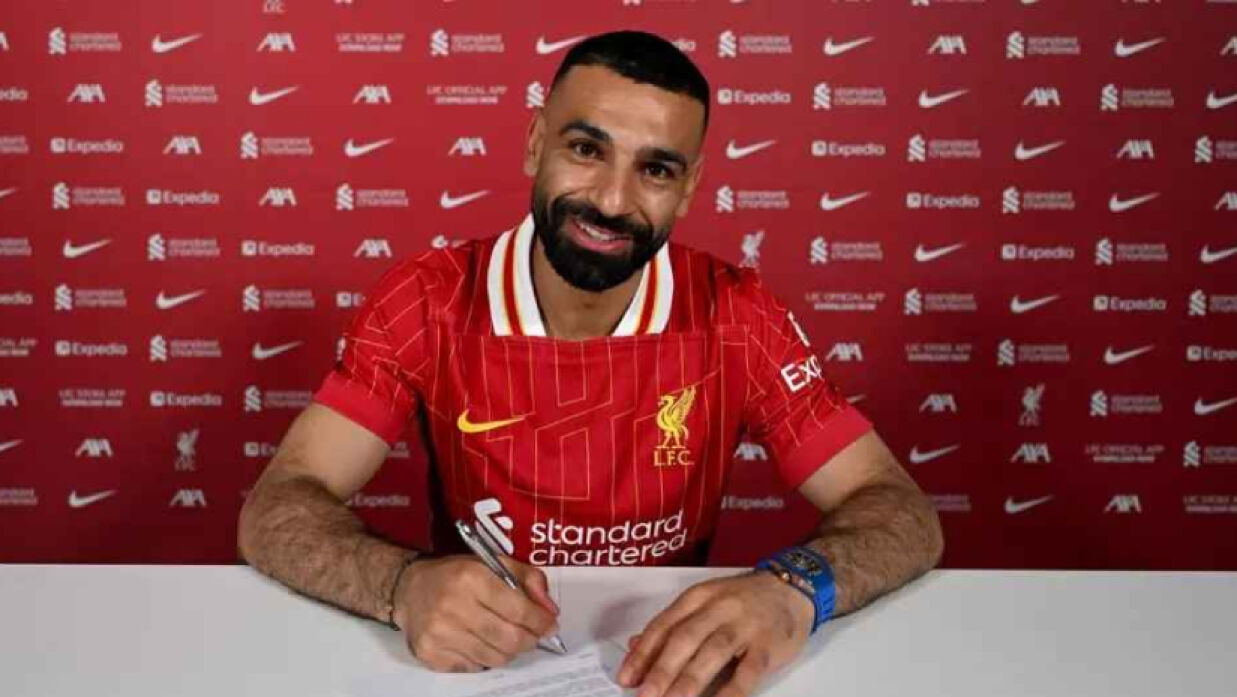 অবশেষে লিভারপুলের সঙ্গে নতুন চুক্তি করলেন সালাহ