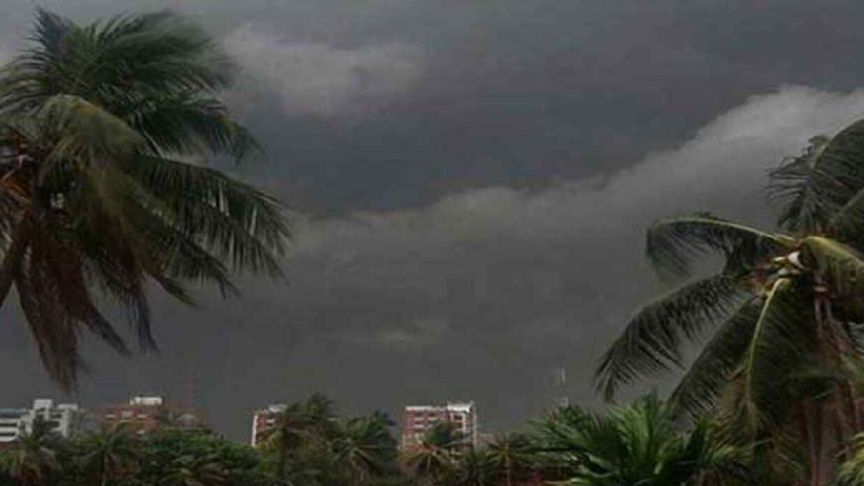 বজ্রসহ বৃষ্টি