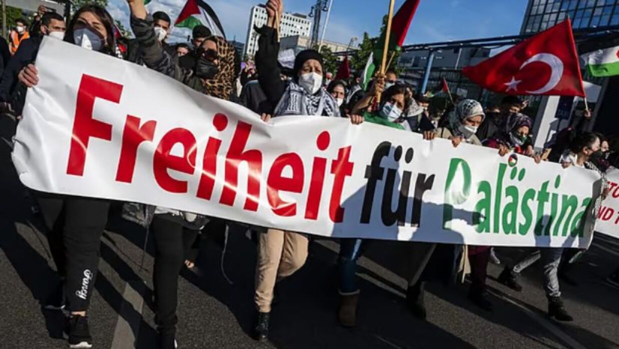 জার্মানিতে ফিলিস্তিনের পক্ষে বিক্ষোভ