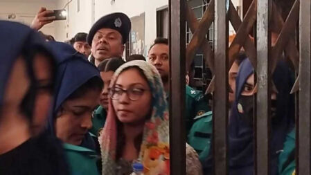 এবার প্রতারণা ও চাঁদাবাজির মামলায় মেঘনা আলম গ্রেপ্তার