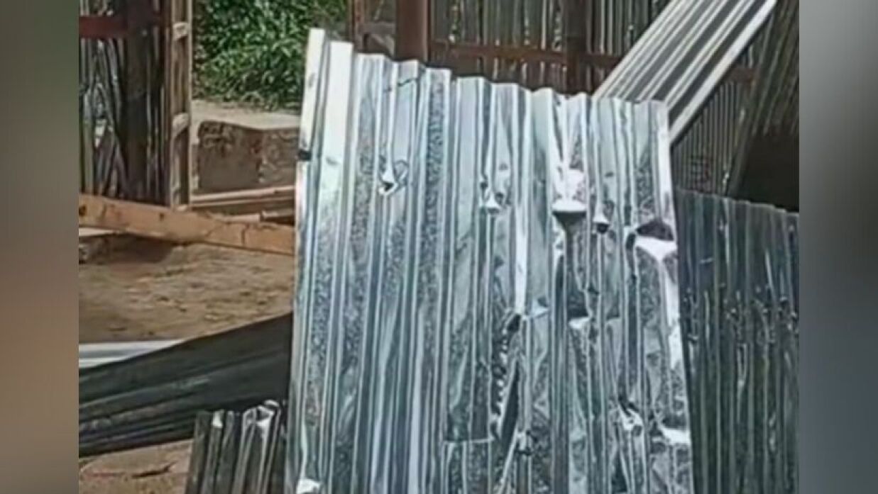 নব নির্মিত ঘরে হামলা