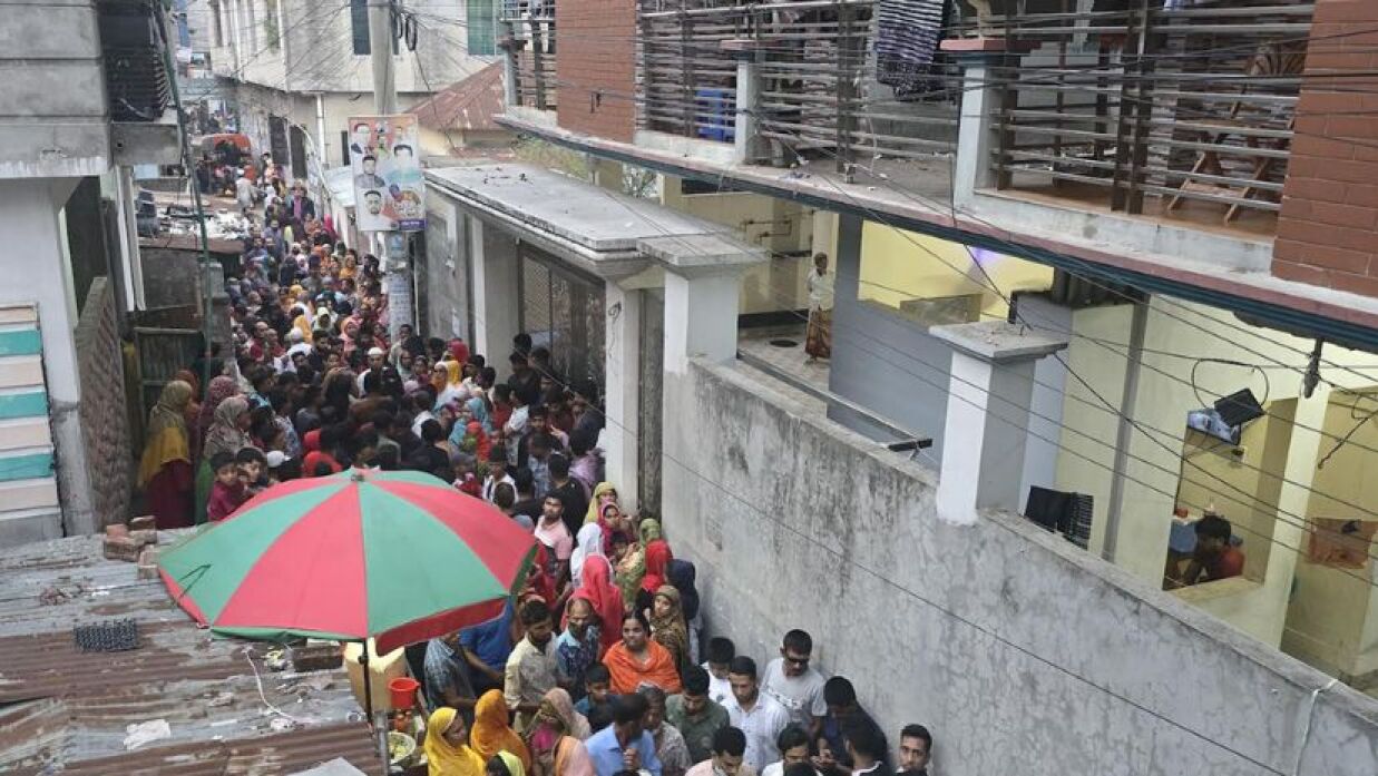 ফ্ল্যাট থেকে ভাই-বোনের রক্তাক্ত মরদেহ উদ্ধার