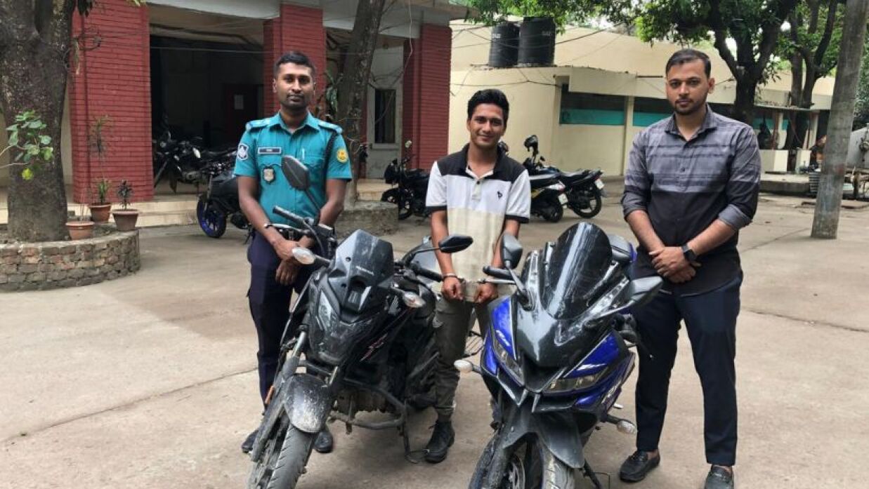 অভিযুক্ত চোরকে আটক করেছে পুলিশ