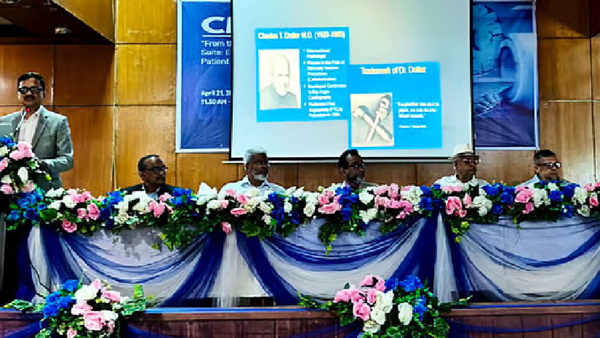 বাংলাদেশ মেডিকেল বিশ্ববিদ্যালয়ের (বিএমইউ) উপাচার্য অধ্যাপক মোহাম্মদ শাহিনুল আলম আজ সোমবার এক অনুষ্ঠানে এই চিত্র তুলে ধরেছেন। 