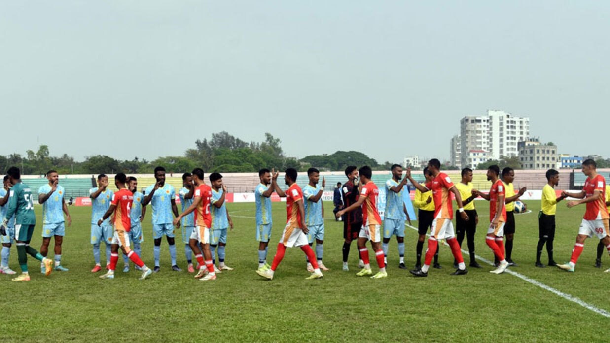 বসুন্ধরা কিংস ও আবাহনী লিমিটেডের ফেডারেশন কাপের ফাইনাল 