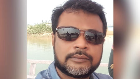 টেস্ট ম্যাচ চলাকালে হার্ট অ্যাটাক বিসিবি কর্মকর্তার, হাসপাতালে মৃত্যু